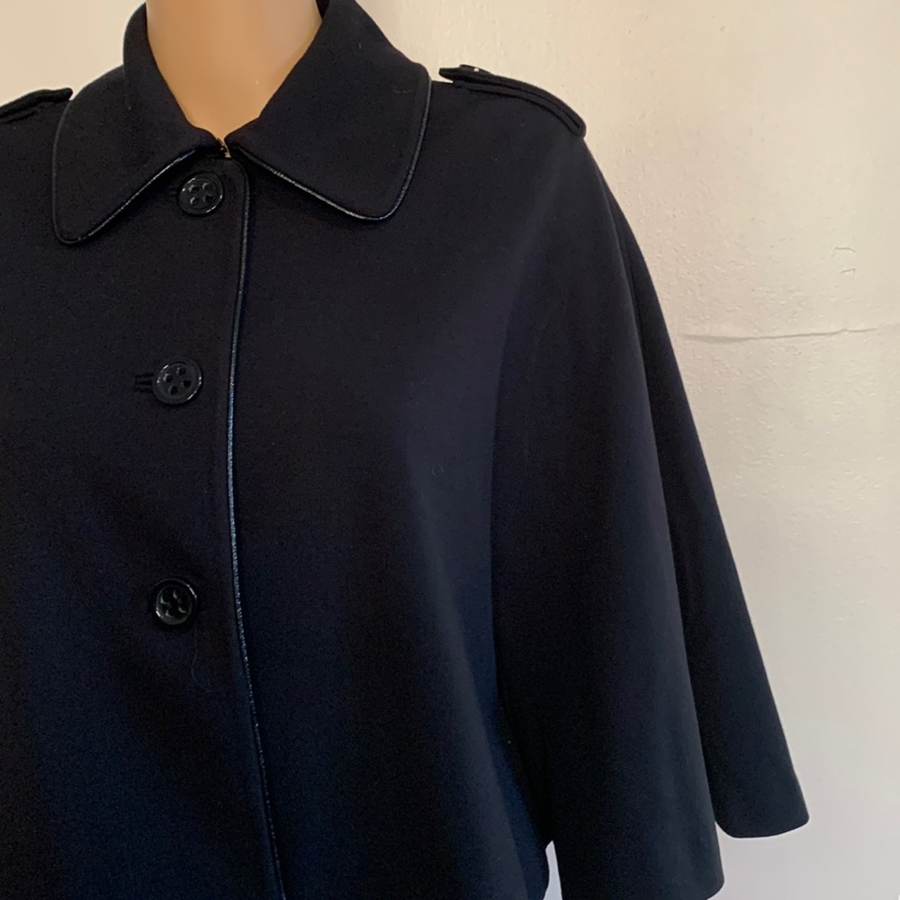 EXPRESS Cape Like Blazer - Picture 3 of 10